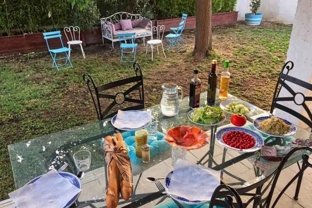 Villa Calme, Climatisee, Piscine, A 2 Pas Du Centre LʼIsle-sur-la-Sorgue Eksteriør billede