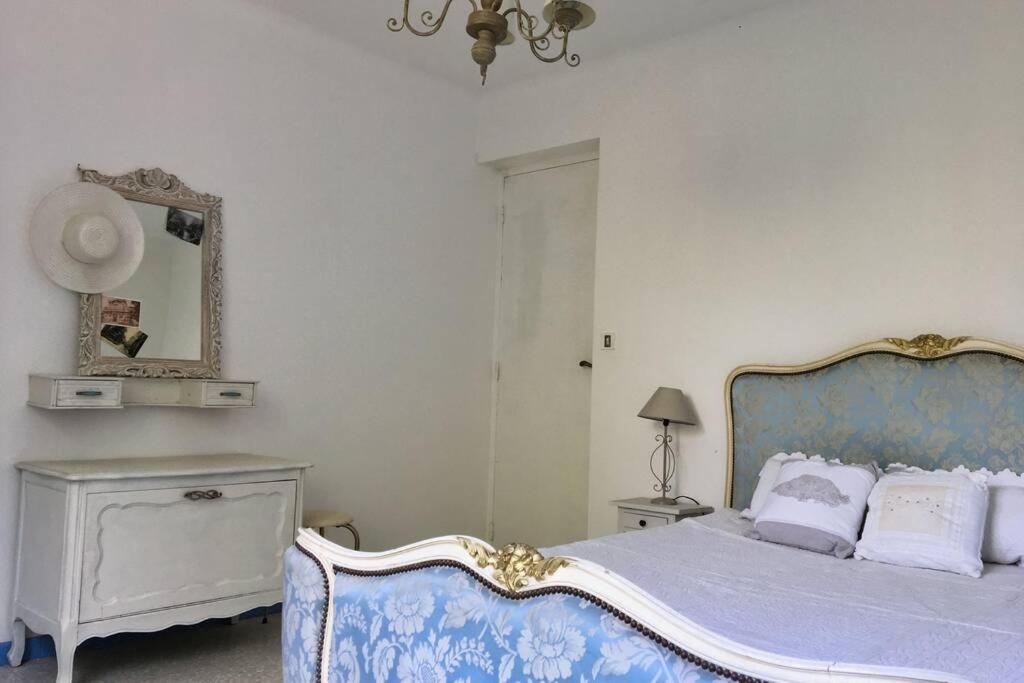 Villa Calme, Climatisee, Piscine, A 2 Pas Du Centre LʼIsle-sur-la-Sorgue Eksteriør billede